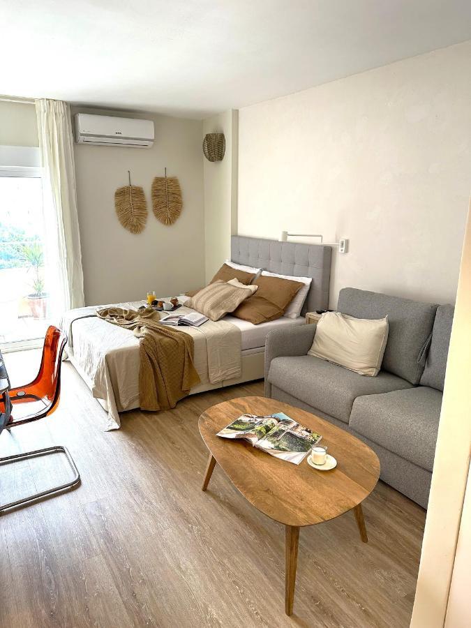 Minerva Estudio Suite White Jasmine, Beach And Pool 贝纳尔马德纳 外观 照片