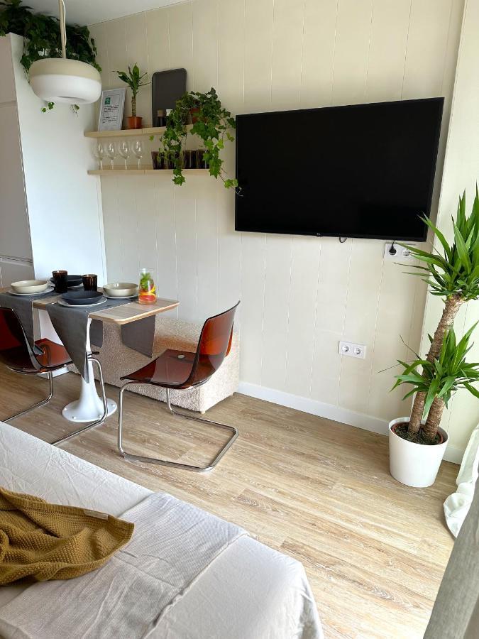 Minerva Estudio Suite White Jasmine, Beach And Pool 贝纳尔马德纳 外观 照片