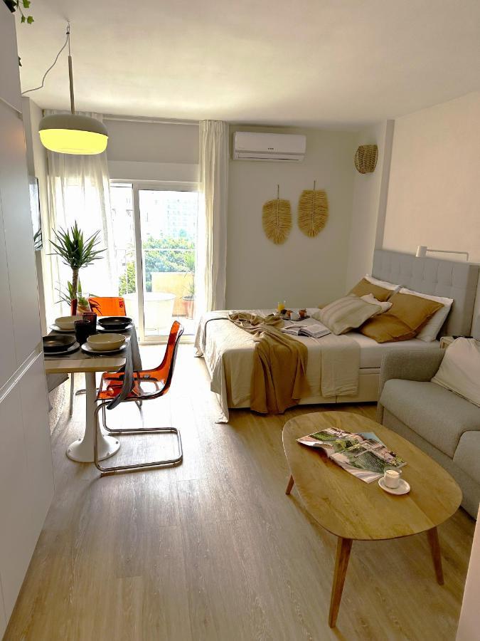 Minerva Estudio Suite White Jasmine, Beach And Pool 贝纳尔马德纳 外观 照片
