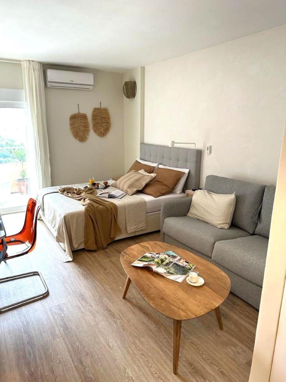 Minerva Estudio Suite White Jasmine, Beach And Pool 贝纳尔马德纳 外观 照片