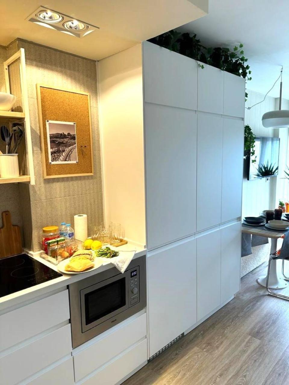 Minerva Estudio Suite White Jasmine, Beach And Pool 贝纳尔马德纳 外观 照片