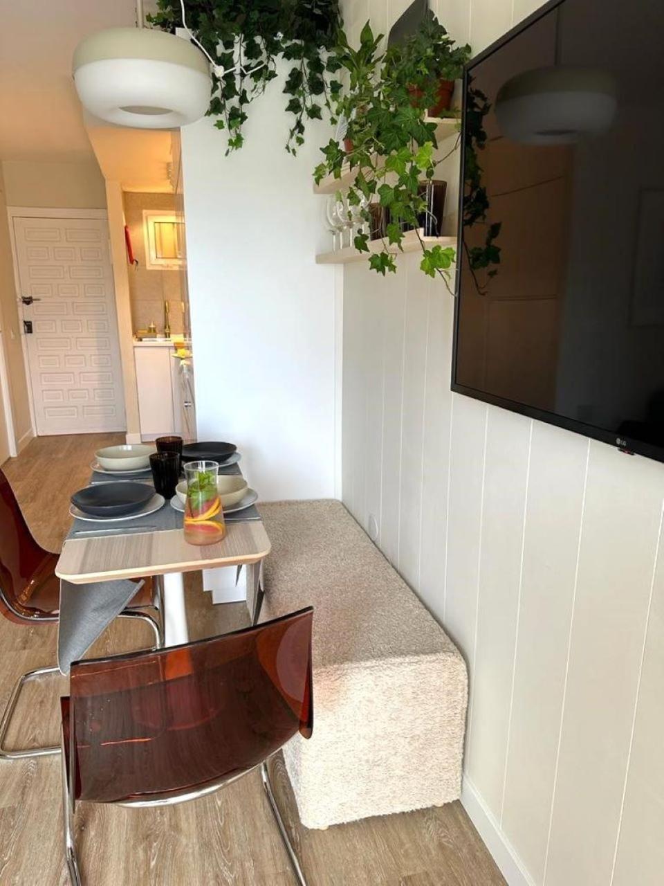 Minerva Estudio Suite White Jasmine, Beach And Pool 贝纳尔马德纳 外观 照片